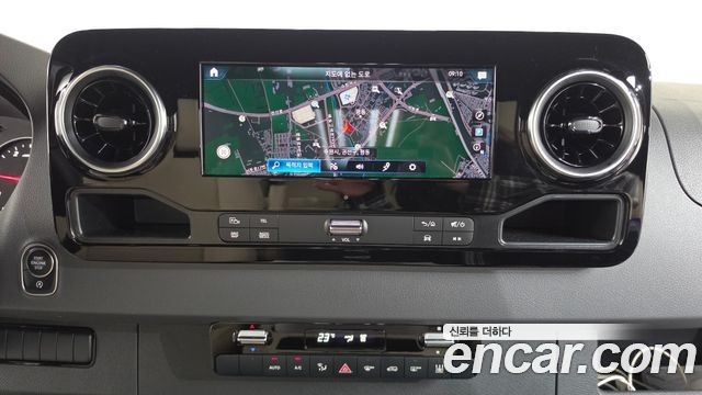 Mercedes-Benz Sprinter 2.0 Diesel 2023 — фото 18
