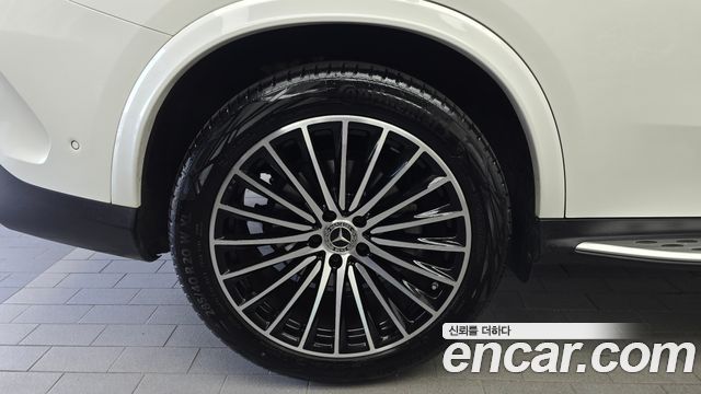 Mercedes-Benz GLC-Class (X254) GLC300 4MATIC Coupe 2024 — фото 5