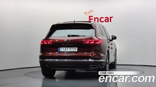 Volkswagen Touareg (III) 3.0 TDI Prestige 2023 — фото 4