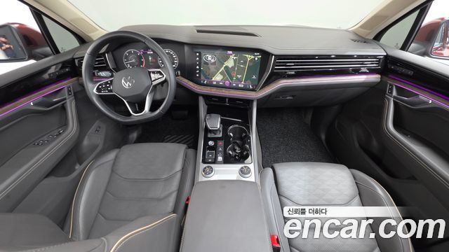 Volkswagen Touareg (III) 3.0 TDI Prestige 2023 — фото 7