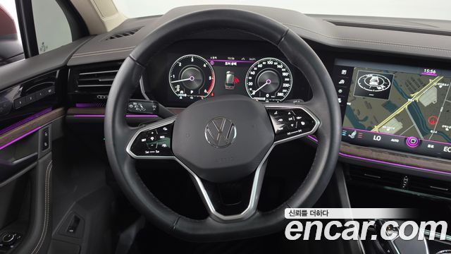 Volkswagen Touareg (III) 3.0 TDI Prestige 2023 — фото 12
