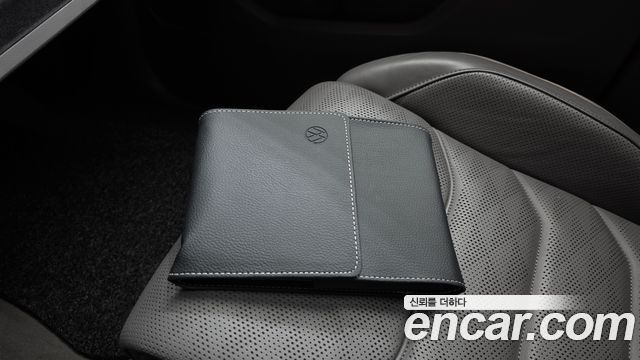 Volkswagen Touareg (III) 3.0 TDI Prestige 2023 — фото 16