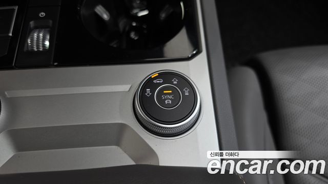 Volkswagen Touareg (III) 3.0 TDI Prestige 2023 — фото 34
