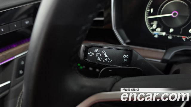 Volkswagen Touareg (III) 3.0 TDI Prestige 2023 — фото 36