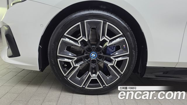 BMW i5 (G60) xDrive 40 M Sport 2025 — фото 5