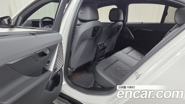BMW i5 (G60) xDrive 40 M Sport 2025 — фото 12