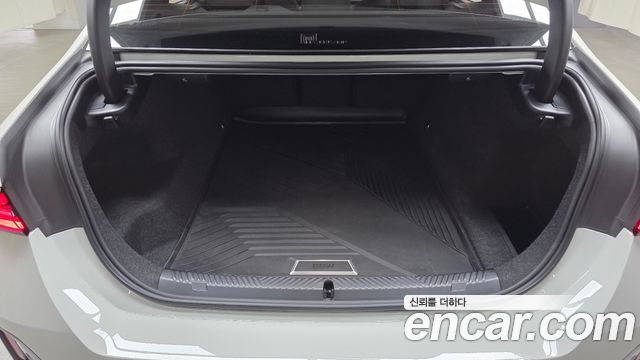 BMW i5 (G60) xDrive 40 M Sport 2025 — фото 19