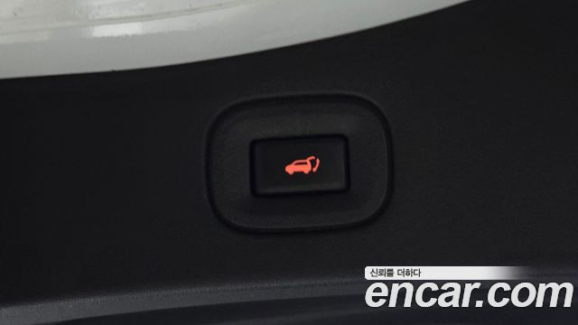 Renault Korea QM6 Gasoline 2WD RE Signature 2019 — фото 31