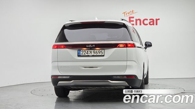Kia Carnival (IV) Gasoline 9-Seater Signature 2023 — фото 4