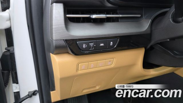 Kia Carnival (IV) Gasoline 9-Seater Signature 2023 — фото 12