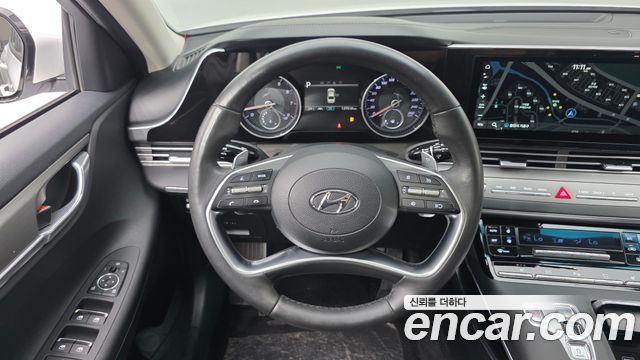 Hyundai Grandeur (IG) 3.0 LPi Rent Car Modern 2023 — фото 13