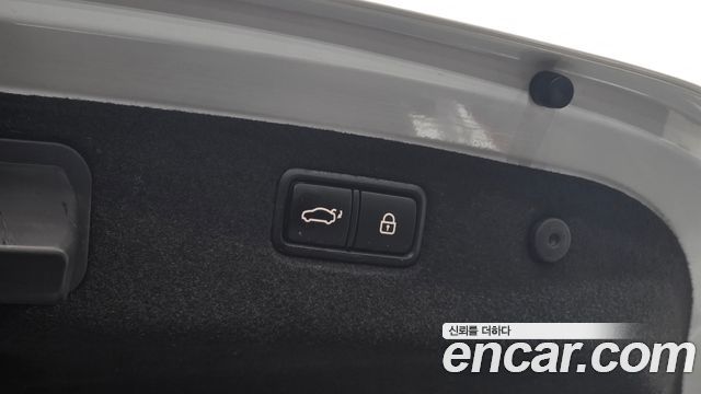 Genesis G70 2.0T AWD Elite 2019 — фото 24