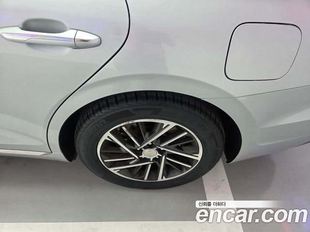 Hyundai Grandeur (IG) 3.0 LPi (Taxi) Deluxe VIP Pack 2022 — фото 6