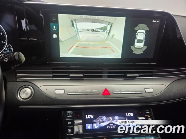 Hyundai Grandeur (IG) 3.0 LPi (Taxi) Deluxe VIP Pack 2022 — фото 22