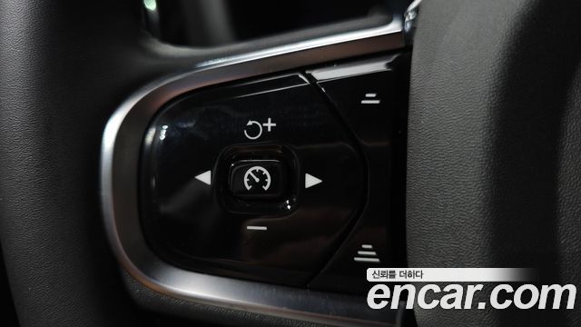 Volvo V60 Cross Country (II) B5 Ultimate AWD 2024 — фото 33