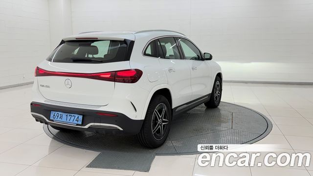 Mercedes-Benz EQA (H243) EQA250 AMG Line 2026 — фото 5