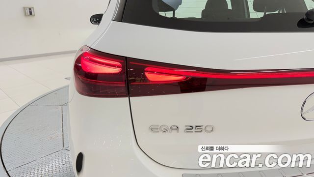Mercedes-Benz EQA (H243) EQA250 AMG Line 2026 — фото 10