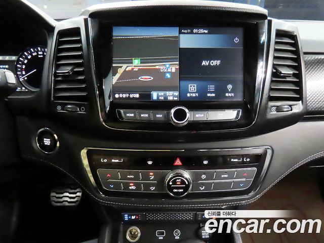 KG Mobility (SsangYong) Rexton Sports Diesel 2.2 4WD Noblesse 2021 — фото 15