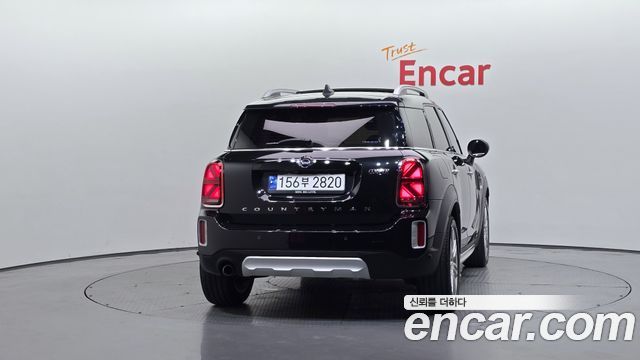 MINI Cooper Countryman Classic Plus Launch Pack 2nd Gen 2023 — фото 4