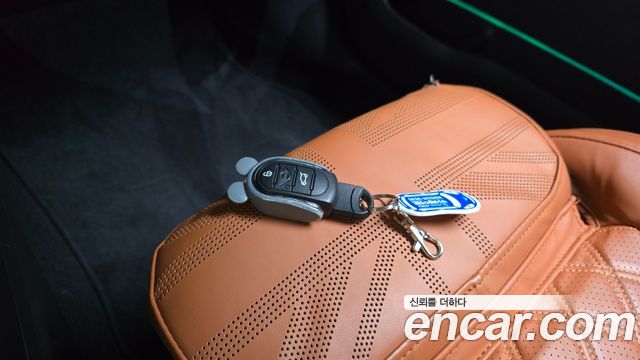 MINI Cooper Countryman Classic Plus Launch Pack 2nd Gen 2023 — фото 14