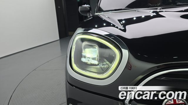 MINI Cooper Countryman Classic Plus Launch Pack 2nd Gen 2023 — фото 22