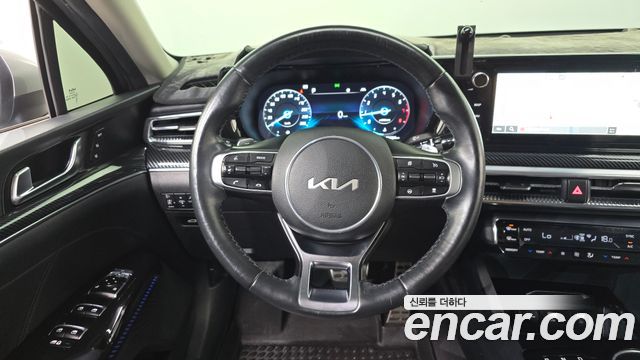 Kia K5 (III) 2.0 Signature 2022 — фото 13