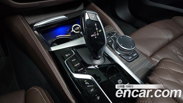BMW 6 Series GT (G32) 630i xDrive Luxury 2023 — фото 9