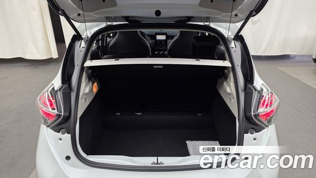 Renault Korea Zoe Intens Eco 2021 — фото 20