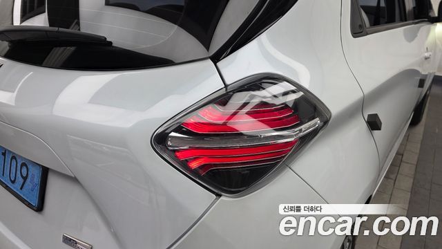 Renault Korea Zoe Intens Eco 2021 — фото 23