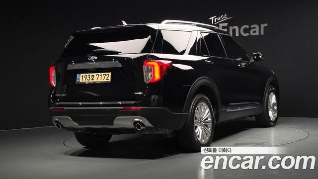 Ford Explorer (VI) 3.3 Hybrid 2022 — фото 2