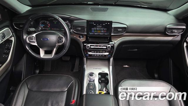 Ford Explorer (VI) 3.3 Hybrid 2022 — фото 7