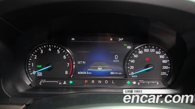 Ford Explorer (VI) 3.3 Hybrid 2022 — фото 8