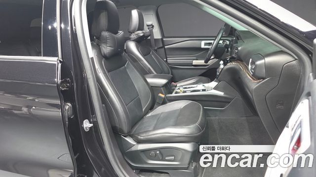 Ford Explorer (VI) 3.3 Hybrid 2022 — фото 15