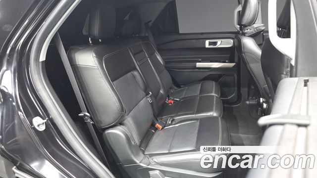 Ford Explorer (VI) 3.3 Hybrid 2022 — фото 16
