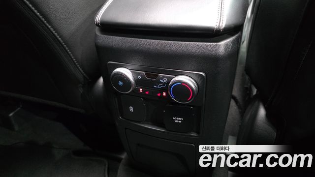 Ford Explorer (VI) 3.3 Hybrid 2022 — фото 22