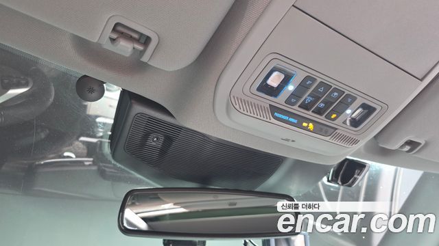 Ford Explorer (VI) 3.3 Hybrid 2022 — фото 23
