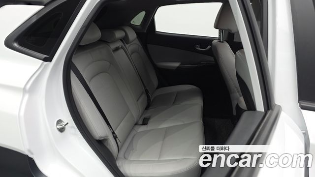 Hyundai Kona Hybrid Inspiration 2023 — фото 11