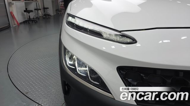 Hyundai Kona Hybrid Inspiration 2023 — фото 22
