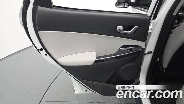 Hyundai Kona Hybrid Inspiration 2023 — фото 25