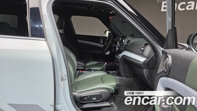 MINI Cooper Countryman Untamed Edition 2nd Gen 2023 — фото 10
