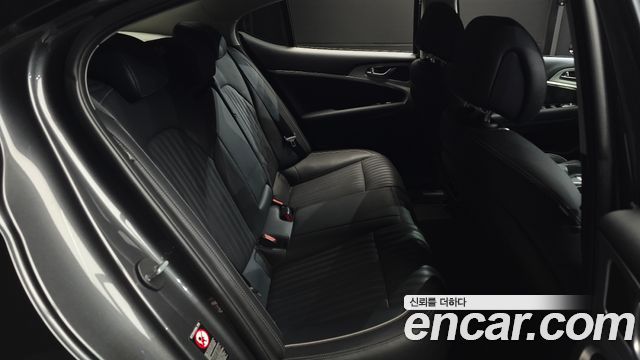 Genesis G70 2.0T Supreme 2018 — фото 12