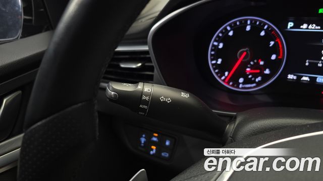 Genesis G70 2.0T Supreme 2018 — фото 27