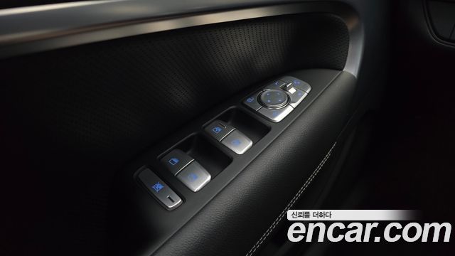 Genesis G70 2.0T Supreme 2018 — фото 28