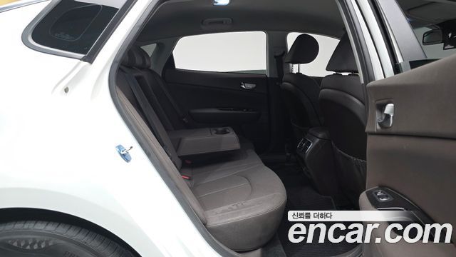 Kia K5 Hybrid (II) Noblesse 2019 — фото 11
