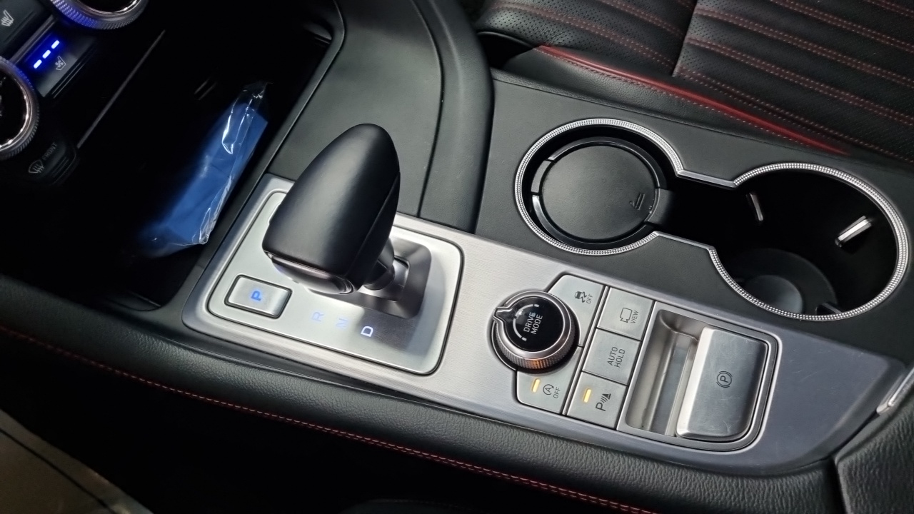 Genesis G70 2.0T AWD Supreme 2018 — фото 9
