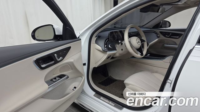 Mercedes-Benz E-Class (W214) E220d 4MATIC Exclusive 2024 — фото 10