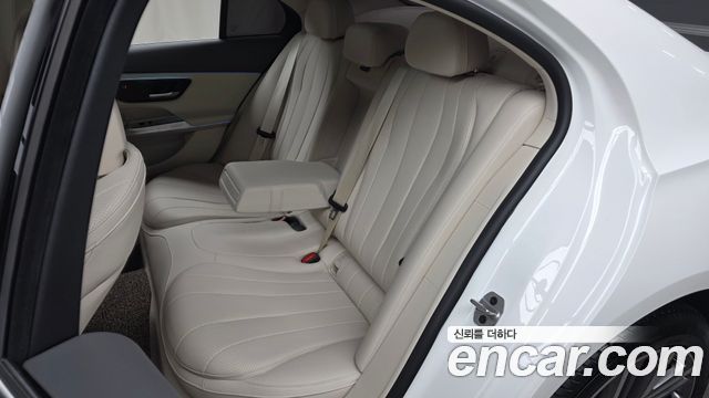 Mercedes-Benz E-Class (W214) E220d 4MATIC Exclusive 2024 — фото 16