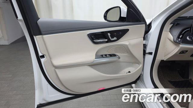 Mercedes-Benz E-Class (W214) E220d 4MATIC Exclusive 2024 — фото 30