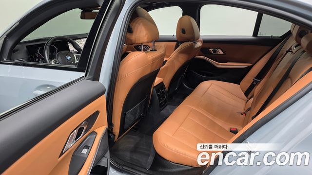 BMW 3 Series (G20) 320i M Sport 2023 — фото 16