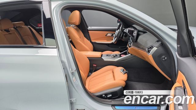BMW 3 Series (G20) 320i M Sport 2023 — фото 32